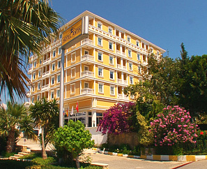 ANTIK HOTEL & GARDEN 4* 