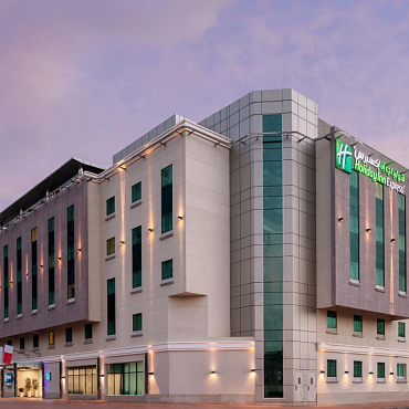 HOLIDAY INN EXPRESS SAFA PARK 3*
