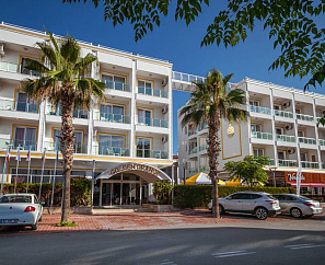 GOLDEN ORANGE HOTEL 3*