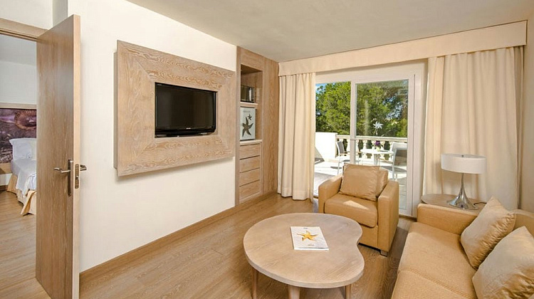 Family Rooms/Family Garden View