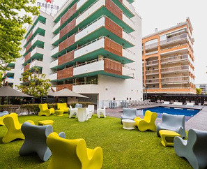 MAGNOLIA (Adults Only 15+) 4*