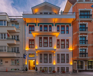 BLUE GILROY HOTEL Boutique