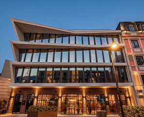 BAZZAR BOUTIQUE HOTEL 4*