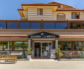 SELENIUM HOTEL 4*