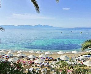 THE GRAND BLUE SKY 4*