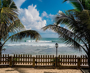 OCEAN FRONT CONDOMINIUM 4*