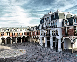 PIAZZA FOUR COLOURS 4*