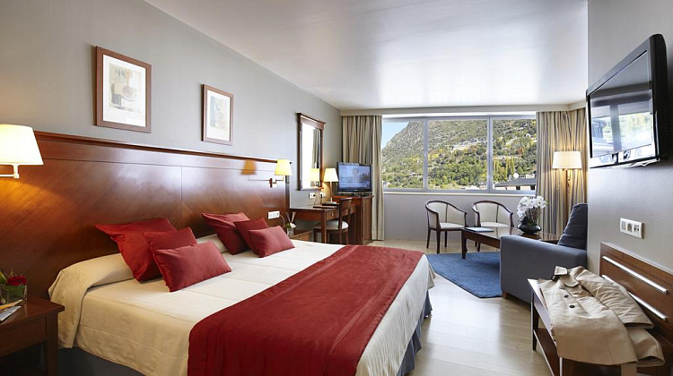 GOLDEN TULIP ANDORRA FENIX 4*